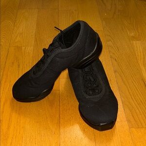 Capezio Women’s Jazz Sneaker